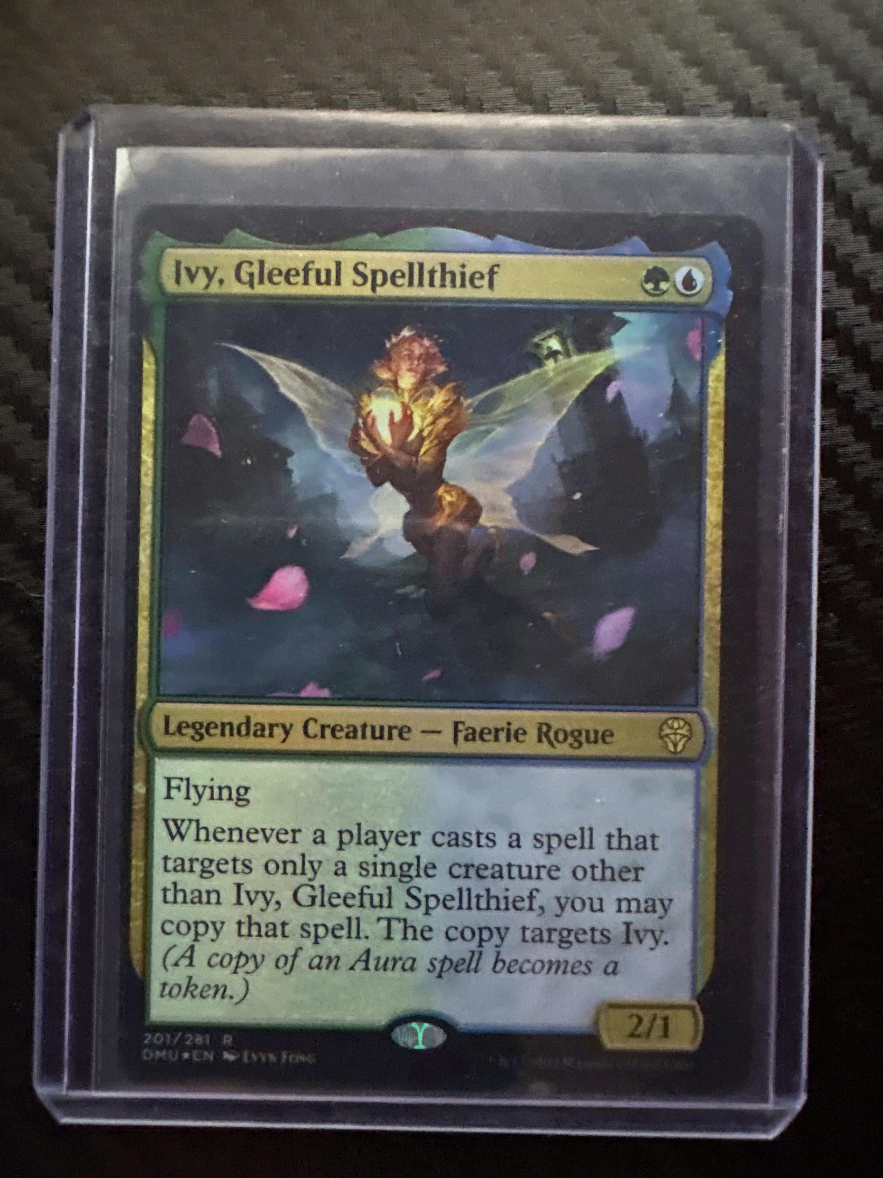 Ivy, Gleeful Spellthief (Foil)